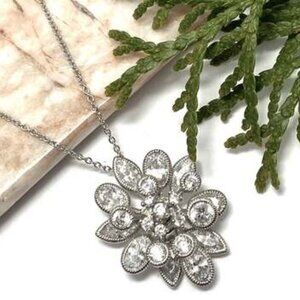 Diamonique Pendant 2.5 Ct.    (NWOT)